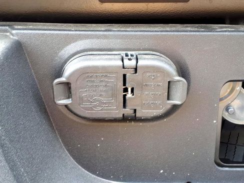 New 2025 Toyota Tacoma TRD Off-Road image 8