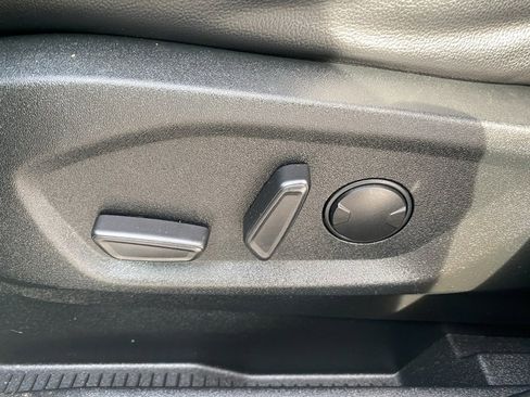 Used 2022 Ford Edge Titanium image 14