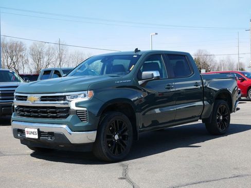 Used 2025 Chevrolet Silverado 1500 LT AWD/4WD image 5