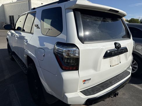 Used 2021 Toyota 4Runner TRD Off-Road AWD/4WD image 6