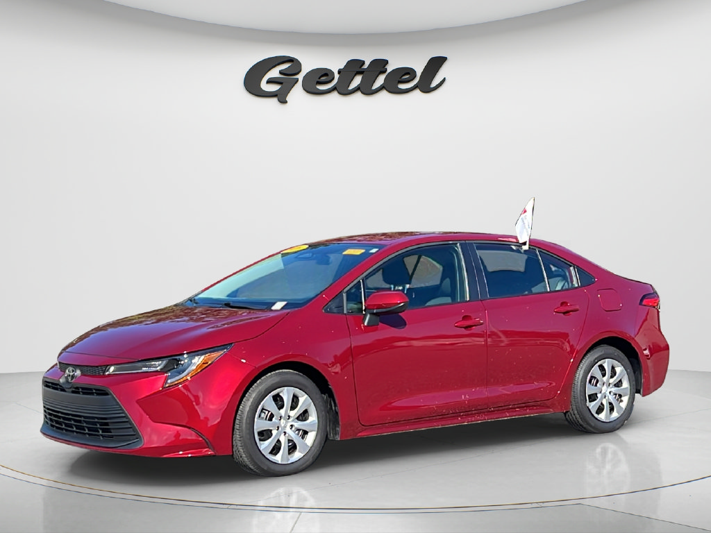 Used 2026 Toyota Corolla LE FWD image 1