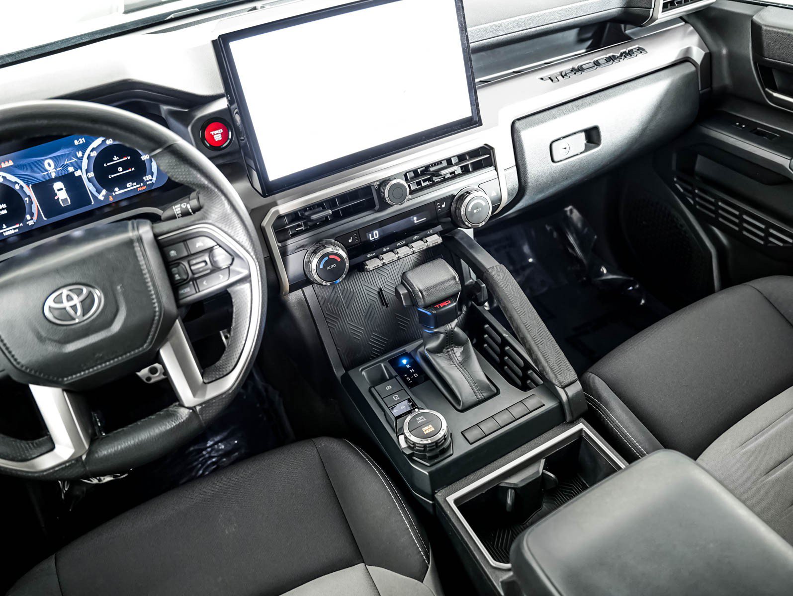 Used 2024 Toyota Tacoma TRD Sport AWD/4WD image 14