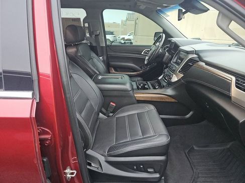 Used 2019 GMC Yukon XL Denali w/ Denali Ultimate Package image 5
