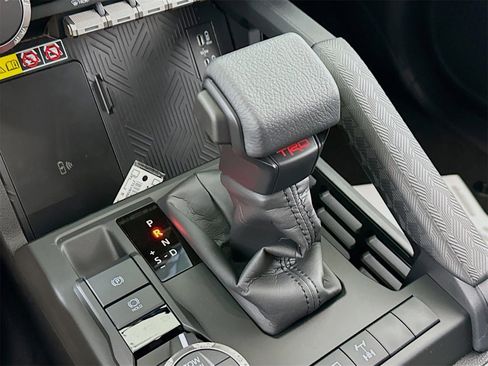 Used 2025 Toyota 4Runner TRD Off-Road Premium w/ Tow Technology Package image 11