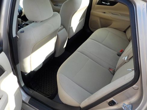 Used 2015 Nissan Altima 2.5 S w/ Power Driver Seat Package image 22