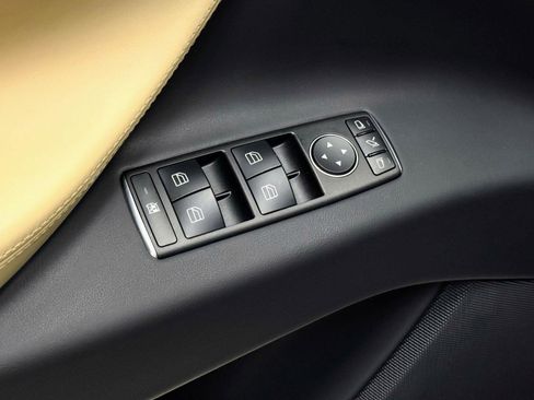 Used 2017 Tesla Model X 75D image 13