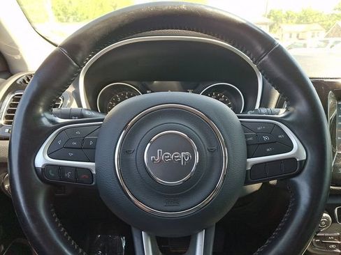 Used 2019 Jeep Compass Latitude AWD/4WD image 23