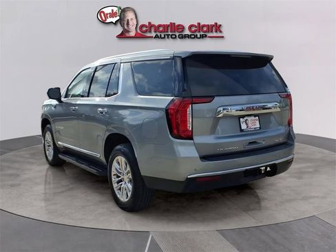 Used 2024 GMC Yukon SLT image 3