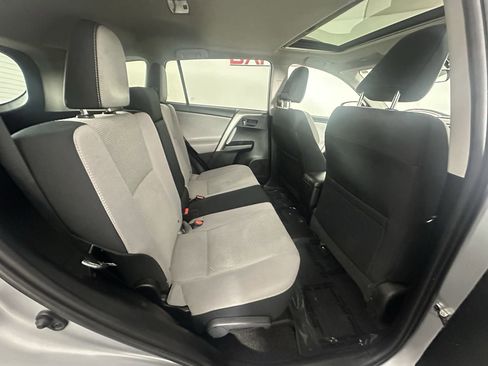 Used 2016 Toyota RAV4 XLE image 27