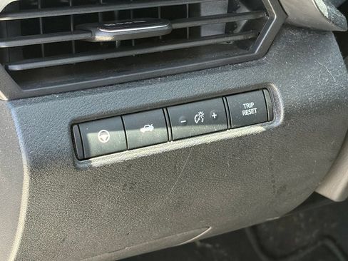 Used 2022 Nissan Altima 2.5 SV w/ SV Premium Package FWD image 9