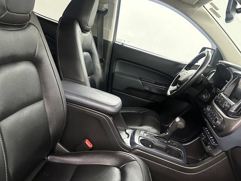 Used 2021 Chevrolet Colorado Z71 w/ Z71 Midnight Edition AWD/4WD image 39