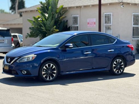 Used 2019 Nissan Sentra SR w/ Exterior Package FWD image 8