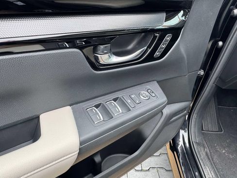 Used 2025 Honda CR-V EX-L image 15