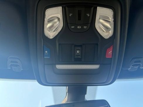 Used 2019 RAM 1500 Big Horn AWD/4WD image 20
