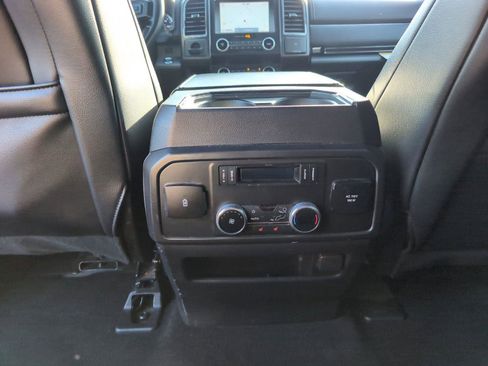 Used 2021 Ford Expedition Limited AWD/4WD image 31