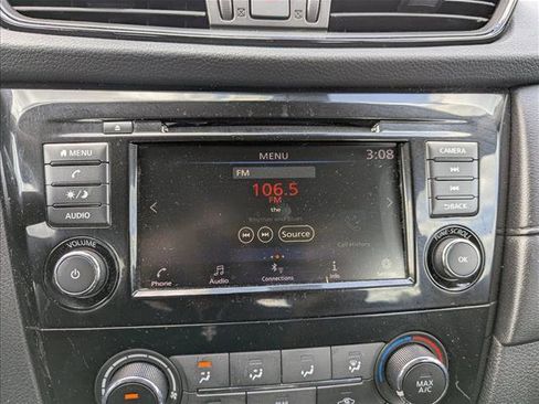 Used 2020 Nissan Rogue S AWD/4WD image 17