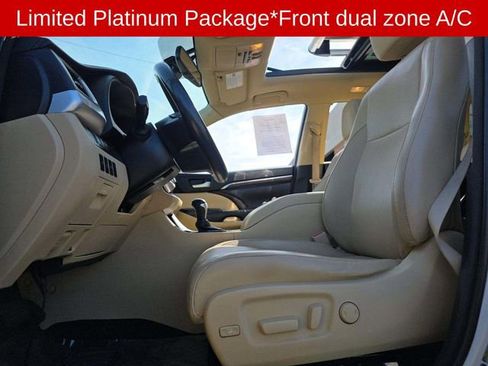 Used 2015 Toyota Highlander Limited Platinum AWD/4WD image 5