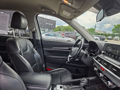 Used 2021 Kia Telluride LX AWD/4WD image 37