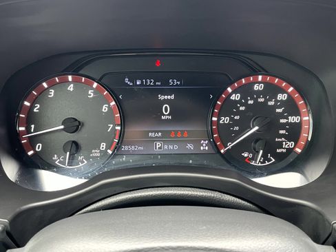 Used 2025 Nissan Frontier PRO-4X w/ Tow Package AWD/4WD image 14