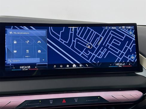 Used 2025 BMW X3 xDrive30i w/ Convenience Package image 12