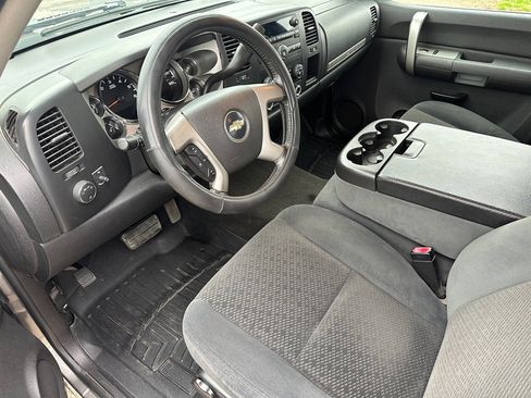Used 2007 Chevrolet Silverado 1500 LT w/ Towing Package image 9