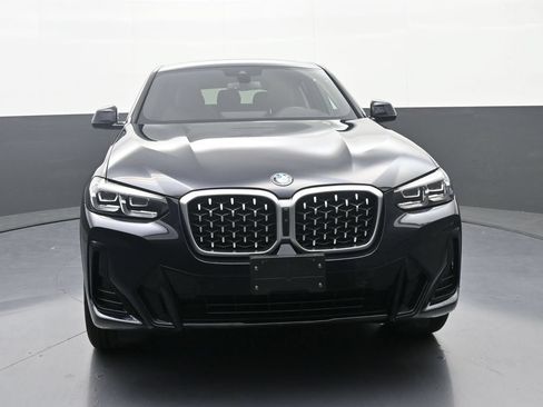 Used 2025 BMW X4 xDrive30i w/ Premium Package AWD/4WD image 2