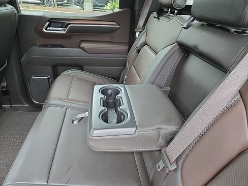 Used 2025 GMC Sierra 1500 Denali w/ Denali Reserve Package AWD/4WD image 13