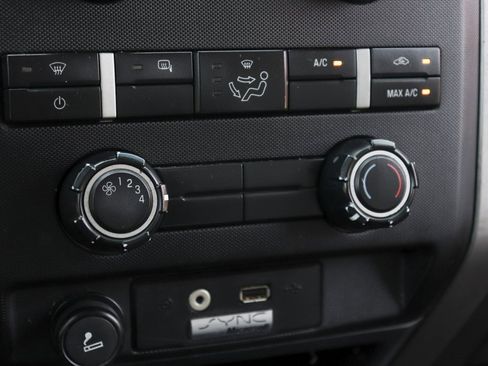 Used 2010 Ford F150 XLT image 23