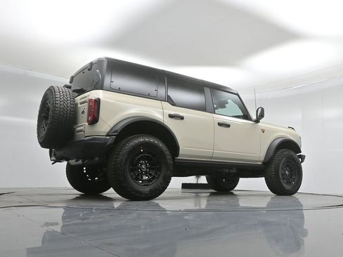 New 2026 Ford Bronco Badlands image 46