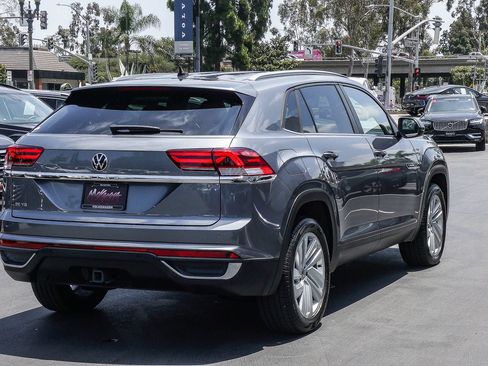 Certified 2023 Volkswagen Atlas Cross Sport SE FWD image 7