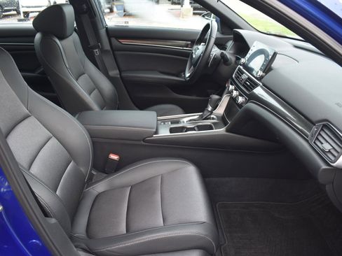 Used 2019 Honda Accord Sport image 57