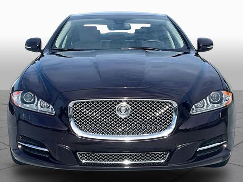 Used 2013 Jaguar XJ RWD image 3