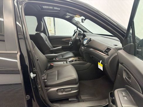 Used 2023 Honda Passport EX-L image 15