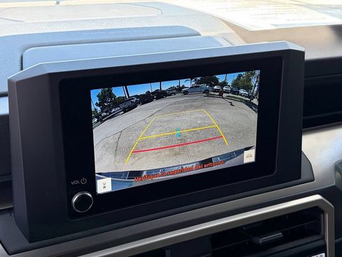 Certified 2025 Toyota Tacoma SR5 AWD/4WD image 29