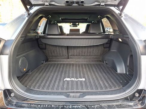 Certified 2020 Toyota RAV4 XSE image 28
