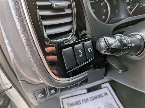 Used 2020 Mitsubishi Outlander SE FWD image 47