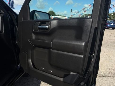 Used 2021 Chevrolet Silverado 1500 Custom Trail Boss AWD/4WD image 11