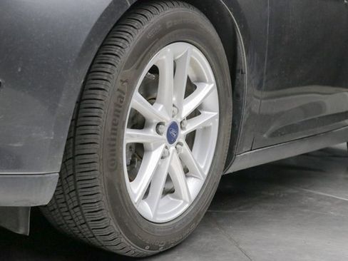 Used 2018 Ford Focus SE image 7