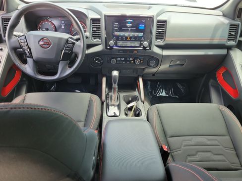 Used 2024 Nissan Frontier PRO-4X w/ Technology Package AWD/4WD image 18
