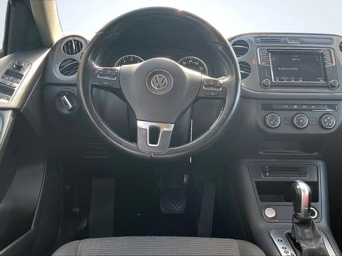 Used 2017 Volkswagen Tiguan Limited w/ Premium Package image 5