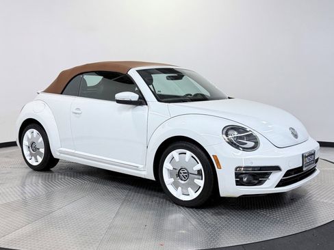 Used 2019 Volkswagen Beetle 2.0T Final Edition SEL image 8