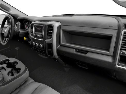 Used 2017 RAM 1500 Express w/ Express Value Package AWD/4WD image 19