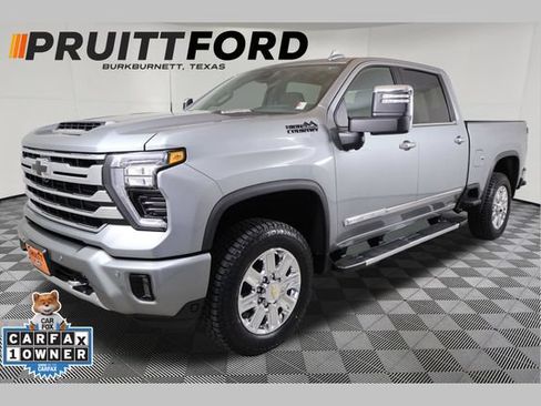 Used 2024 Chevrolet Silverado 2500 High Country w/ Technology Package AWD/4WD image 1