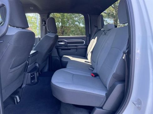 Used 2024 RAM 2500 Big Horn AWD/4WD image 13