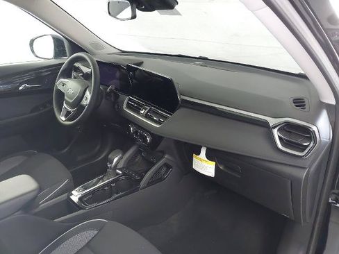 New 2026 Chevrolet TrailBlazer LT w/ Convenience Package AWD/4WD image 29