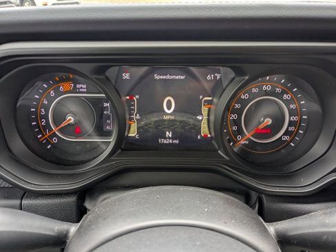 Used 2024 Jeep Wrangler Unlimited Rubicon image 26