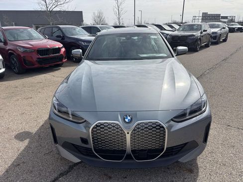 New 2026 BMW i4 xDrive40i image 2