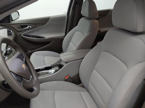 Used 2020 Chevrolet Malibu LT FWD image 17