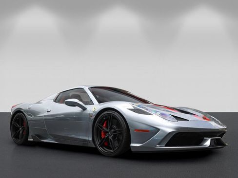 Used 2015 Ferrari 458 Speciale A RWD image 9