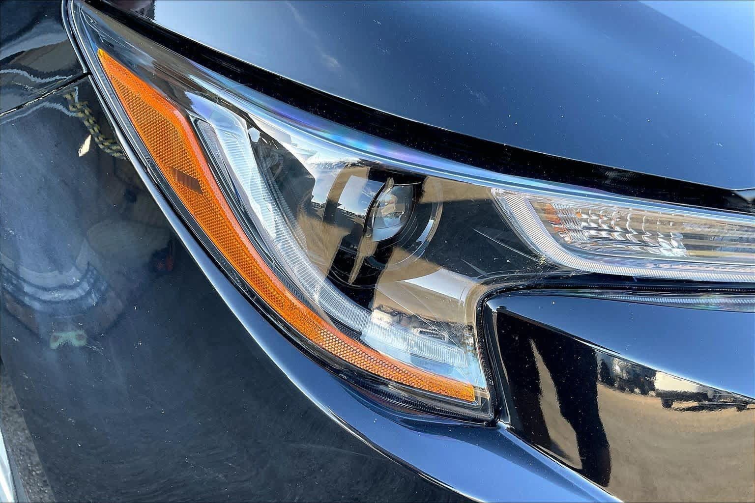 Used 2025 Toyota Corolla LE FWD image 28